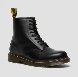 Dr Martens 1460 Smooth boots